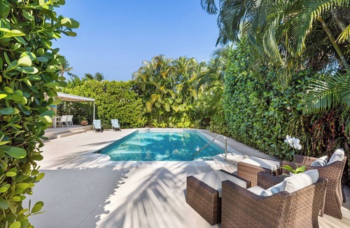 Southland Park House | Luxury 2-bedroom Villa in Iconic West Palm Beach