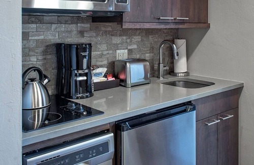Peak 8 Condo | Luxury 2 Bedroom Lock-Off, Breckenridge layout, at the Base of Peak 8. 30% off!