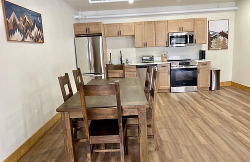 Wilmington Apartment | Luxury 2 Bedroom Townhome 102