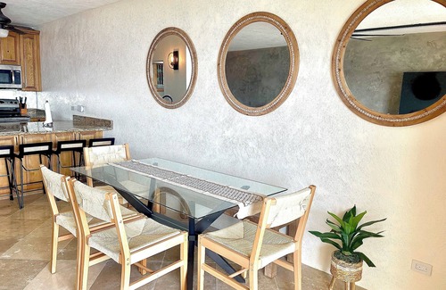 Frydendal Villa | Luxury 2-bedroom villa - Award Winning - Best Views on the Island - 3 AC Units