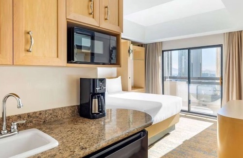 Las Vegas Villa | Luxury 2-Bedroom Villa on the Las Vegas Strip Sleeps 6 Formula One Grand Prix