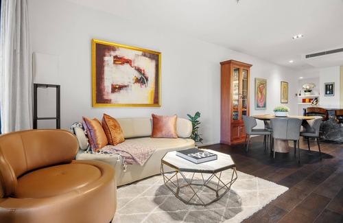 South Yarra Apartment | Luxury 2B 2B Spacious Albert Park Lakeside Apartment with Car Park