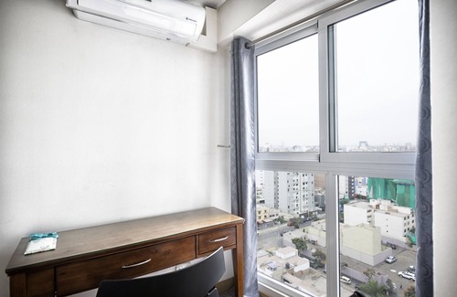 Miraflores Condo | Luxury 2BDR in Miraflores - UP2, A/C, Sound-proof windows, Pool, Gym, BBQ