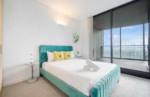 Parramatta Apartment | Luxury 2Br Apt Near Train Shopping Center
