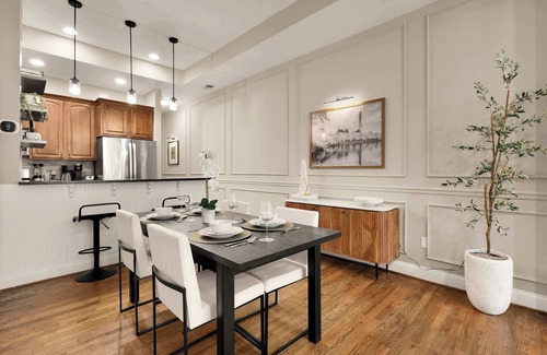 Columbia Heights Apartment | Luxury 2BR + Parking | Heart of DC – Walk to Metro
