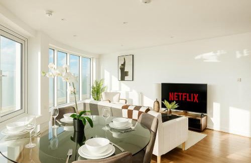 Harrow Apartment | Luxury 2BR Penthouse in Harrow with Balcony, Private Gym, Games Room & Guests Lounge