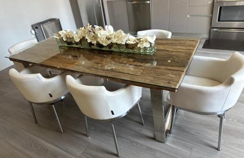 Financial District Apartment | Luxury 2BR w balcony - DTLA!