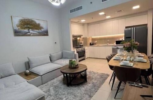 Bur Dubai Apartment | Luxury 2BR w/Pool, Gym & Balcony - Safi Apartment