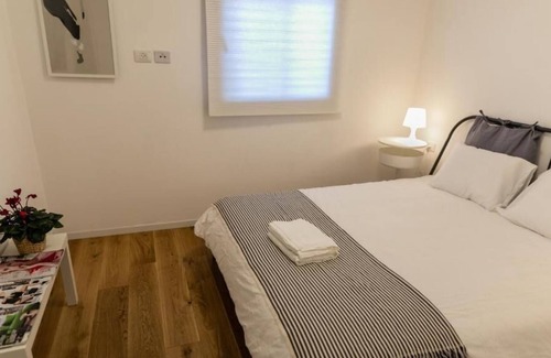 Jaffa Apartment | Luxury 2BR With sea views, gym,parking Balcony