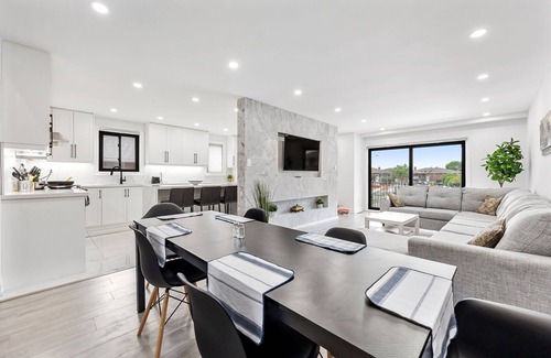 Jane and Finch House | Luxury 3 BDRM Home In Toronto Ontario