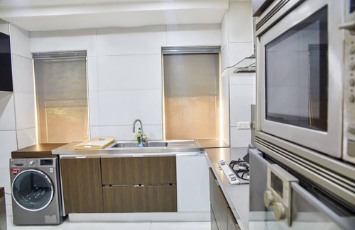 Ikoyi Apartment | Luxury 3 bed apartment in a prestigious location off Bourdillon in Ikoyi, Lagos.