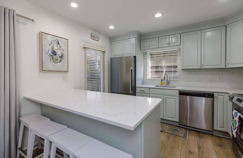 Palmetto Dunes Condo | Luxury 3-Bedroom Condo: Beach Access, Private Pool & Pickleball Court Await!