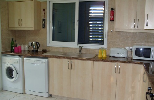 Latchi Villa | Luxury 3 bedroom detached villa, private pool & gardens 5 mins walk to the beach