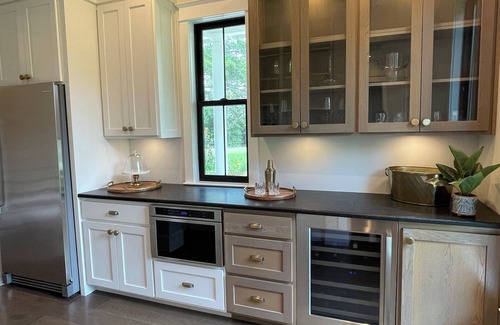 Cedar Creek House | Luxury 3 bedroom house-25 mins from Austin-Bergstrom International Airport