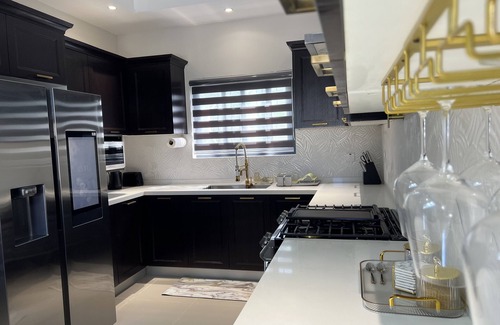 Ocho Rios House | Luxury 3 bedroom villa with private pool and community pool with other amenities