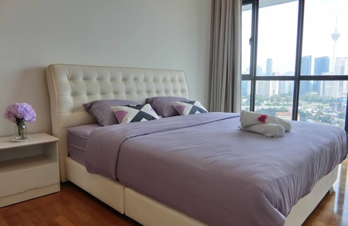 Kuala Lumpur City Centre Condo | [LUXURY] 3 Rooms 6 Pax Stay with KLCC View