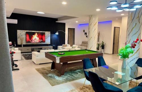 Ngor Apartment | Luxury 3BR Apt Near Ngor Beach Balcony & Wi-Fi