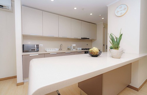 Tumba Vieja Apartment | Luxury 3BR Cityview apt, parking and balcony