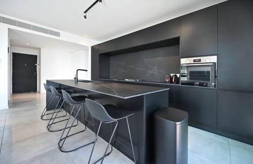 Tel Aviv Apartment | Luxury 3BR in Ben Yehuda by Holyguest