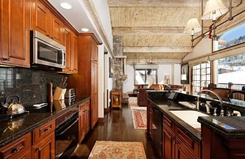 Aspen Condo | Luxury 3BR penthouse at The Ritz-Carlton Club in Aspen Highlands - mountain view