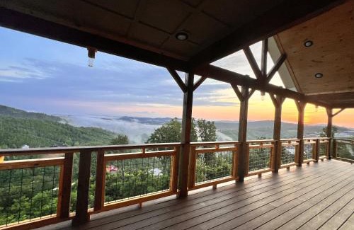 Chalet Village North Ski Chalet | Luxury 4 BDR, Breathtaking Views, Theater, EVC