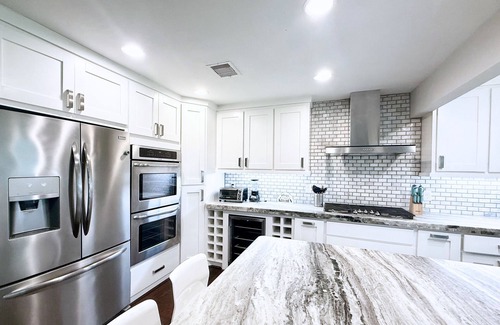 Willow Meadows/Willowbend Area House | Luxury 4 Bedroom 3 bath Private Home near MDA, TMC and NRG