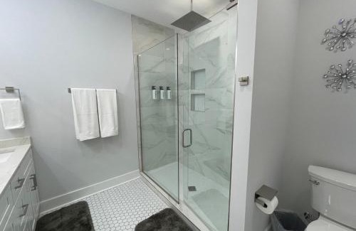 Fall Creek Place House | Luxury 4 Bedroom 5 Bath Home in Downtown Indpls