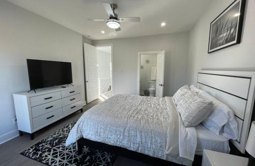 Fall Creek Place House | Luxury 4 Bedroom 5 Bath Home in Downtown Indpls