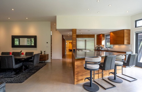 Whistler Cay Estates House | Luxury 4-bedroom home. Winter long-term available! 5 minutes from the lifts!