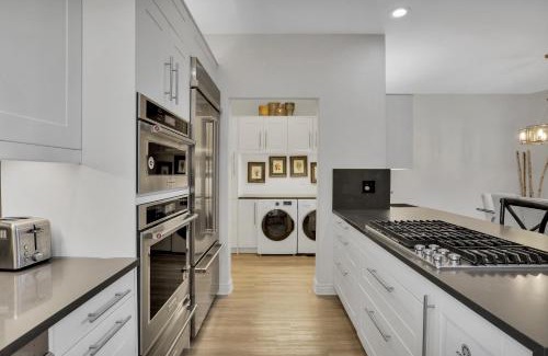 Edwards House | Luxury 4-Bedroom Home Close to Slopes with On-site Hot Tub home