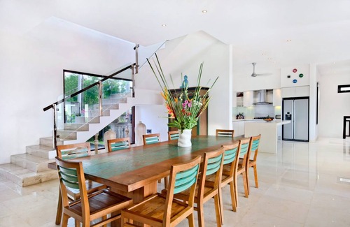 Jimbaran Villa | Luxury 4 Bedroom with Ocean View Villa