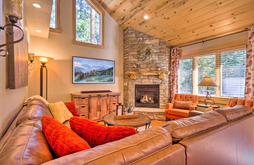 Winter Park House | Luxury 4 BR Cabin 2 King Suites on Shuttle Route