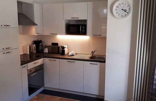 Chamonix City Centre Apartment | LUXURY 4 ROOM DUPLEX, GARDEN, FULL CENTER CHAMONIX, 4 STARS