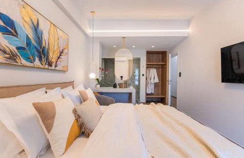 Koukaki Apartment | Luxury 4Bdrm Penthouse with Jacuzzi near Acropolis