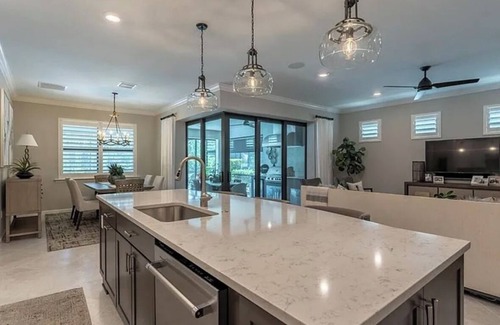 Naples House | Luxury 4BR/3BA Modern Home in Naples with Private Pool - Perfect for Snowbirds!