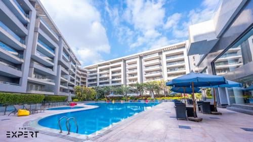 Heliopolis Apartment | Luxury 4BR Apartment Pool View