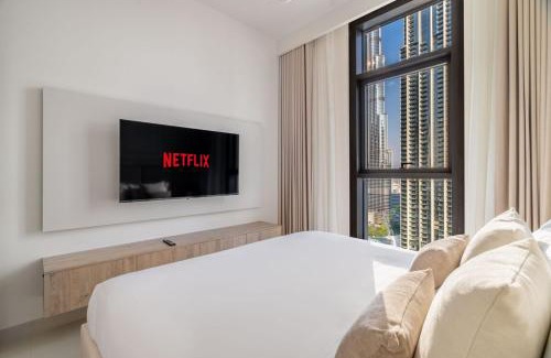 Downtown Dubai Apartment | Luxury 4BR in Heart of Dubai with Burj View