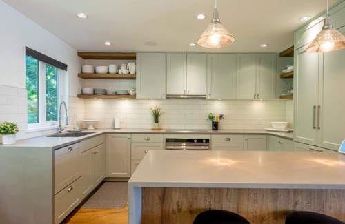 Blackcomb House | Luxury 4BR | Ski-In Access | Private Hot Tub | Managed By Aloha Whistler
