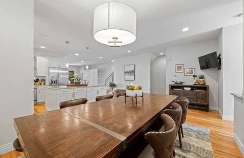 Platt Park House | Luxury 5 bd/4ba - sleeps 10 Near Platt Park/DU