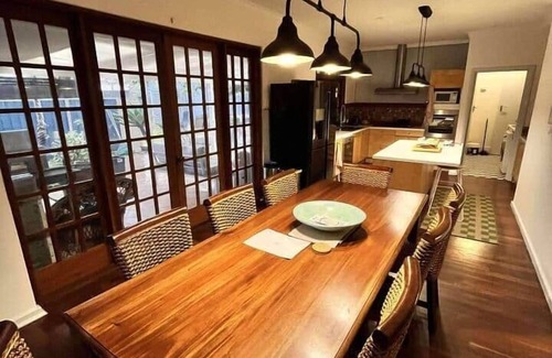 West Busselton House | Luxury 5-Bedroom Ocean-View Coastal Escape
