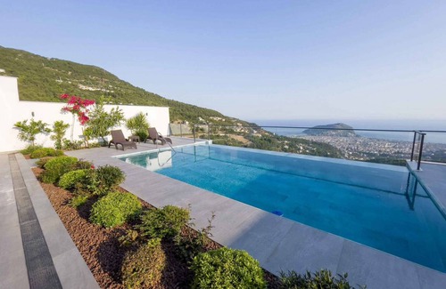 Alanya Villa | Luxury 5 Star Villa With Stunning Views, White Wings Villa 1002