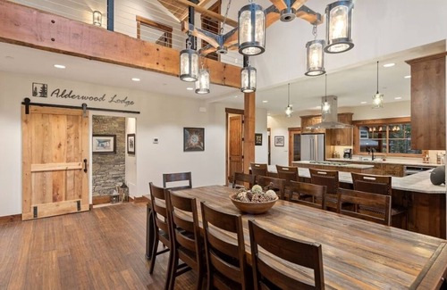 Cle Elum Cabin | Luxury 5 Suite Suncadia Golf Course Hm w Hot Tub, Sauna, Game & Theater Level