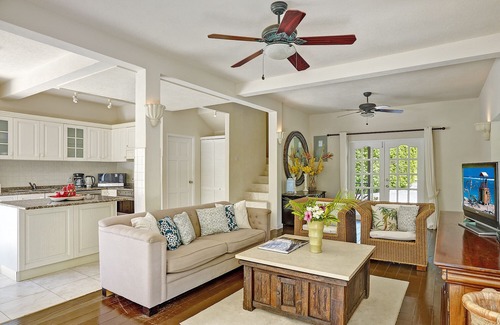 Mullins Villa | Luxury 6 Bed Villa With Pool, Mullins Bay
