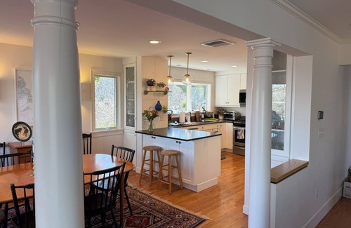 Falmouth House | Luxury 6-bedroom home in charming Falmouth walk to Private Beach, Bike Path