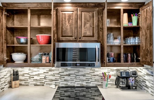 Willis House | Luxury 6BR Lakefront Home with Pool, Private Dock, Game Room, Putting Green & Outdoor Oasis!