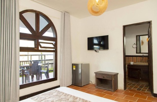 El Penol House | Luxury 9-Bedrooms Villa in Guatape Col