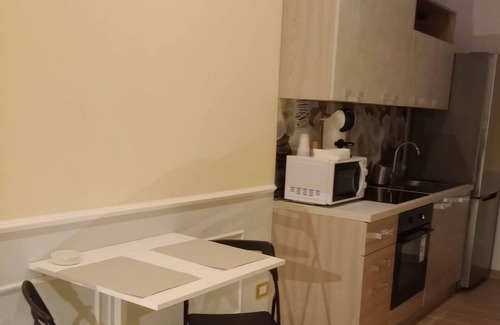 Taranto Apartment | Luxury Acclavio Apartments Silver with hot tub and balcony