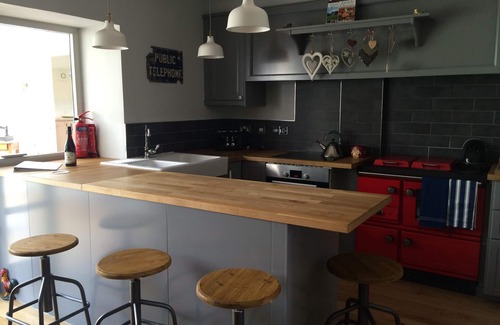 Probus House | Luxury accommodation and Pet Friendly in the heart of Cornwall.