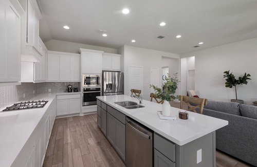 San Antonio House | Luxury and Comfort. House with big covered patio.