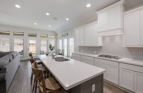 San Antonio House | Luxury and Comfort. House with big covered patio.